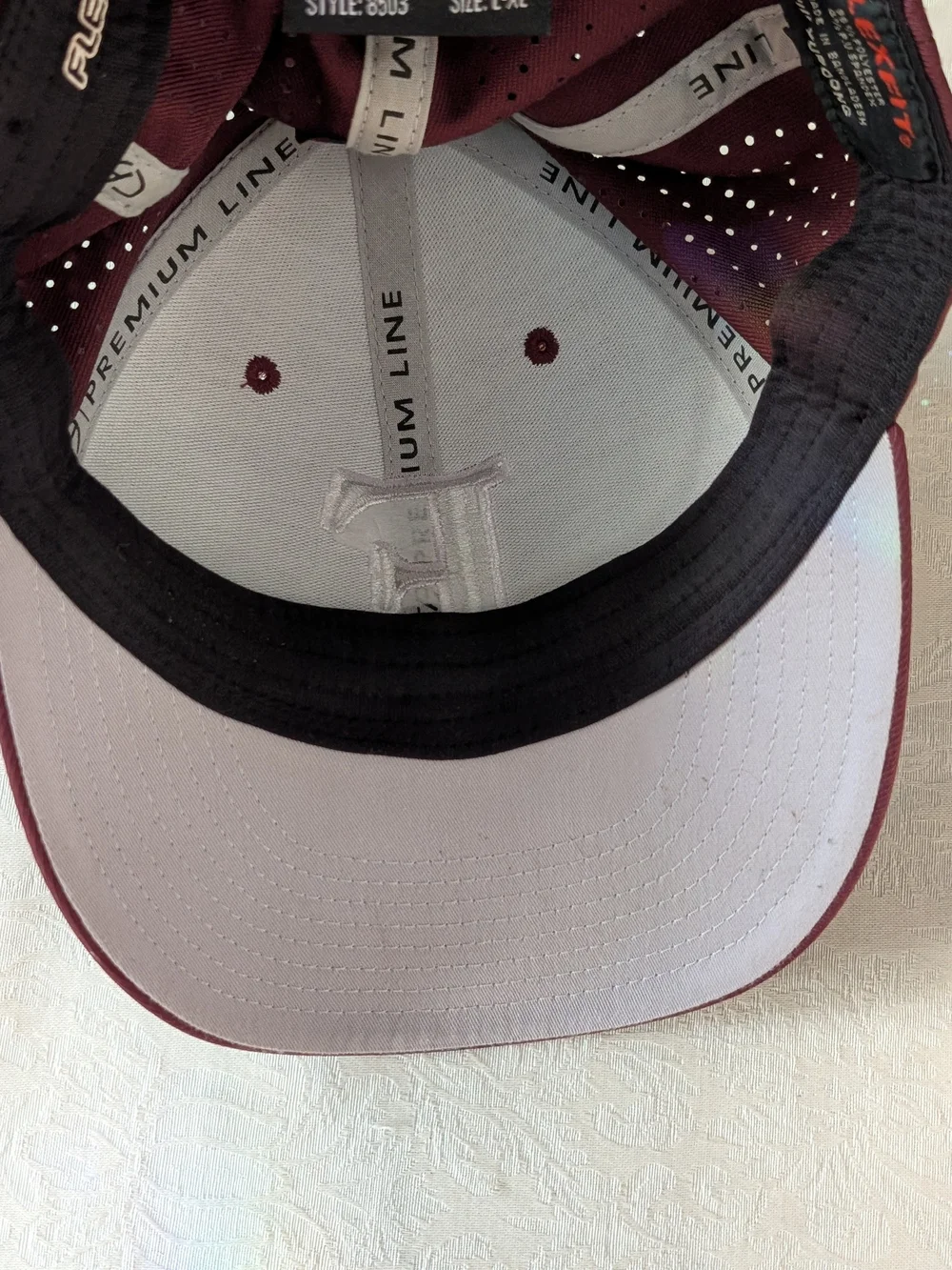 Cap America Furman Paladins Cap Flexfit Premium Line Maroon White L-XL